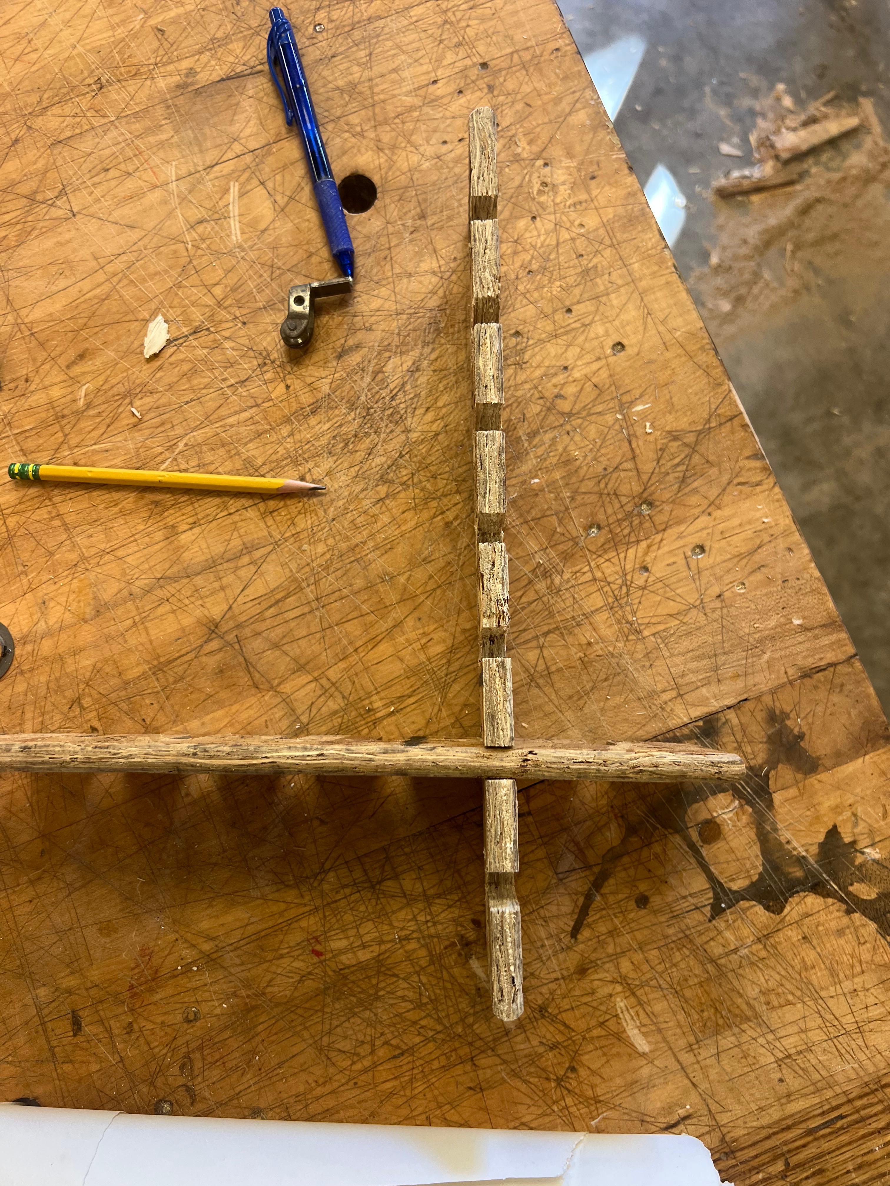 Properly fitting comb joint test